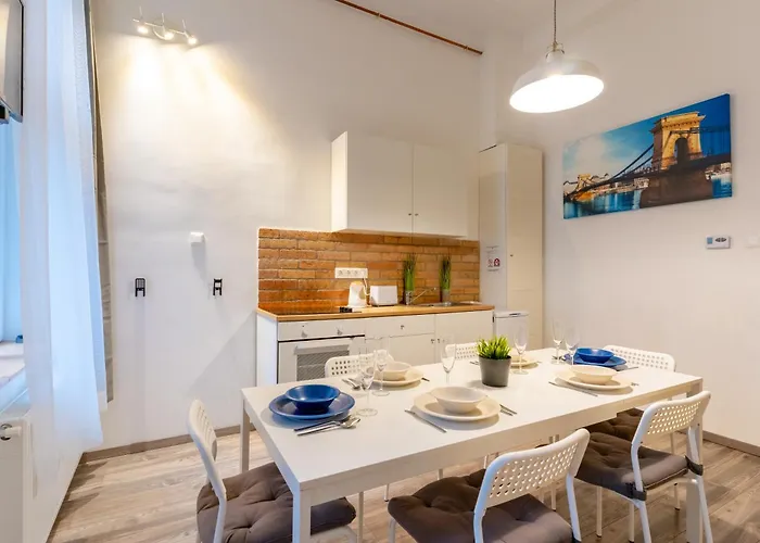 Wave - 3 Bedroom In Center * Budapeste